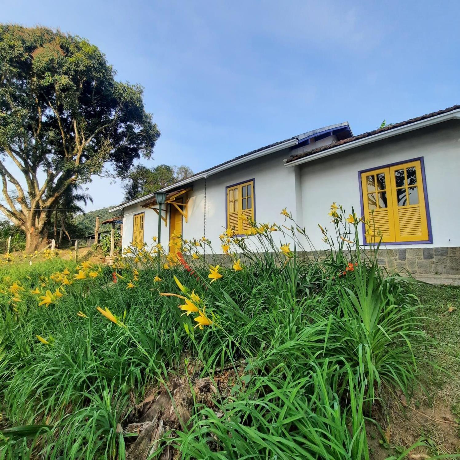 Casa Acucena No Sitio Gaia Magia Miguel Pereira Rj Otel Dış mekan fotoğraf